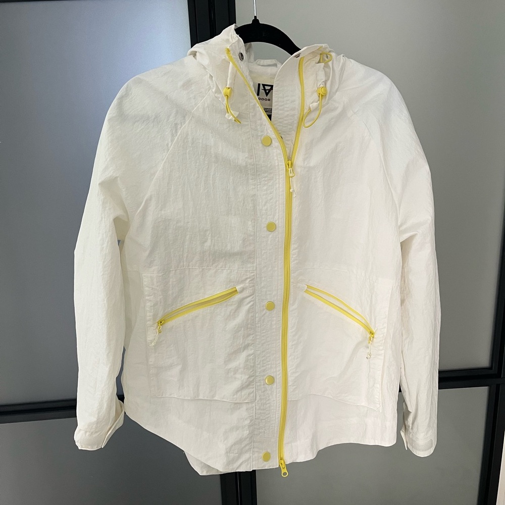 NWT LIV Outdoor Women’s White Yellow Rain Jacket